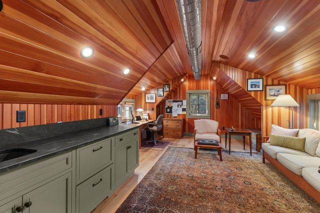 24 WISTERIA Drive, Dover, NH 03820