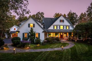 24 WISTERIA Drive, Dover, NH 03820