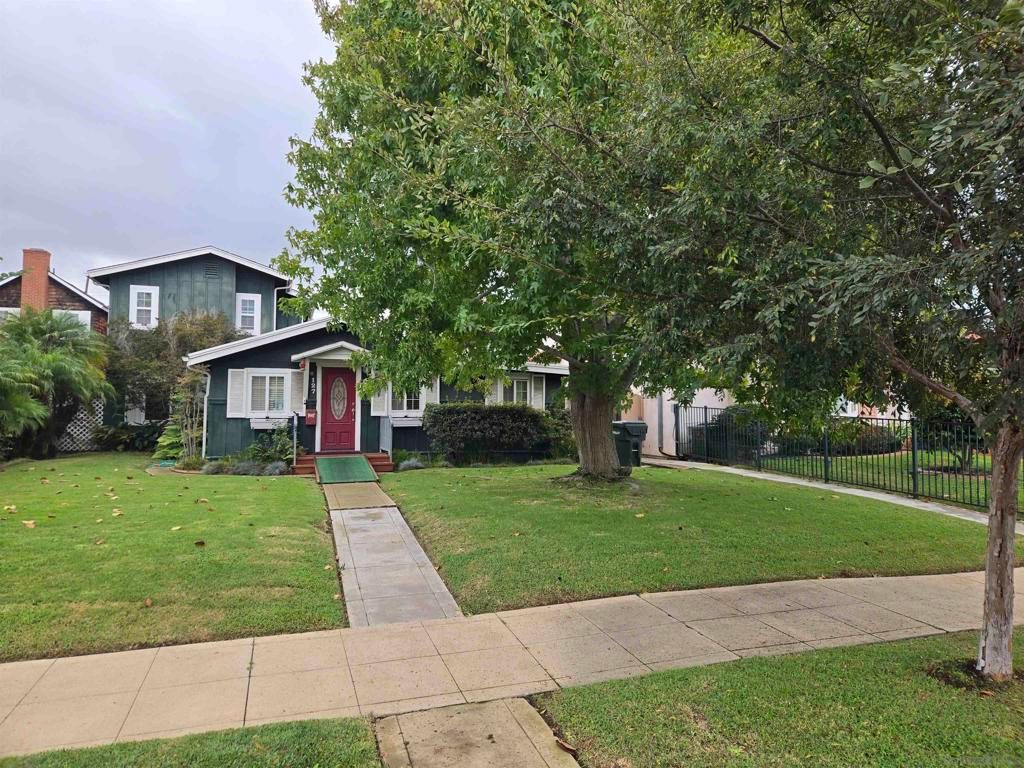 127 131 J Avenue, Coronado, CA 92118 — exterior