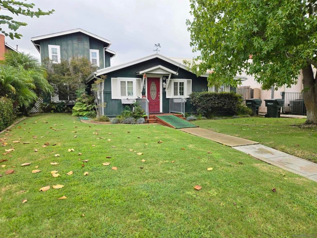 127 131 J Avenue, Coronado, CA 92118 — photo 4