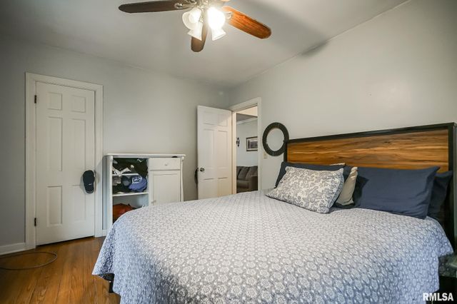 1026 E RICHWOODS Boulevard, Peoria, IL 61604