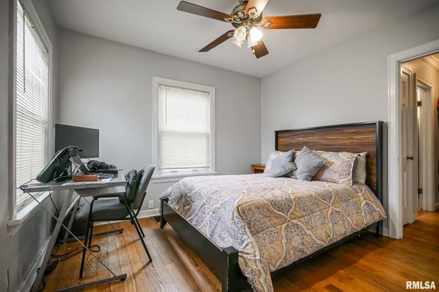 1026 E RICHWOODS Boulevard, Peoria, IL 61604