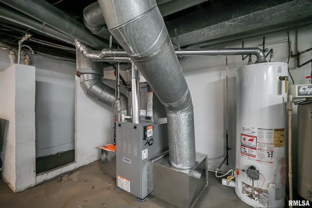 1026 E RICHWOODS Boulevard, Peoria, IL 61604