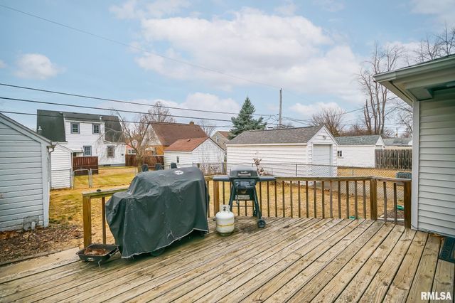 1026 E RICHWOODS Boulevard, Peoria, IL 61604