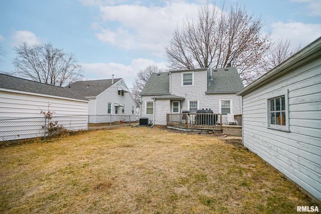 1026 E RICHWOODS Boulevard, Peoria, IL 61604