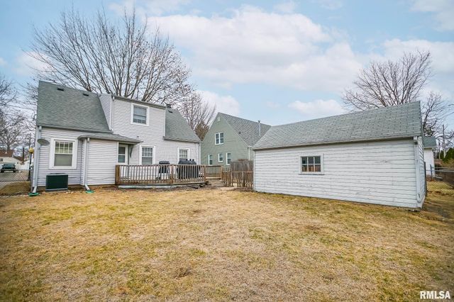 1026 E RICHWOODS Boulevard, Peoria, IL 61604