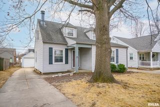 1026 E RICHWOODS Boulevard, Peoria, IL 61604