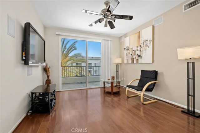 1801 E Katella 4030, Anaheim, CA 92805