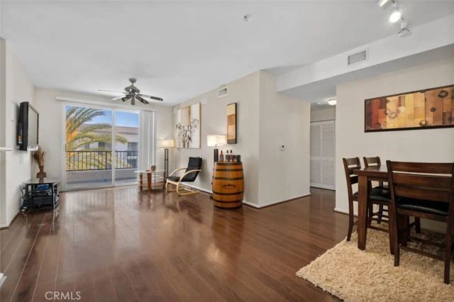 1801 E Katella 4030, Anaheim, CA 92805