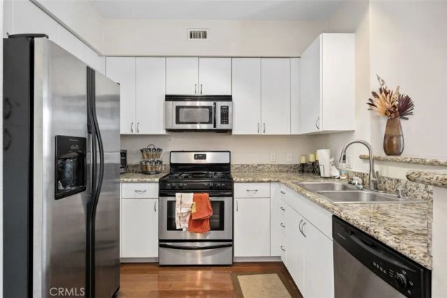 1801 E Katella 4030, Anaheim, CA 92805