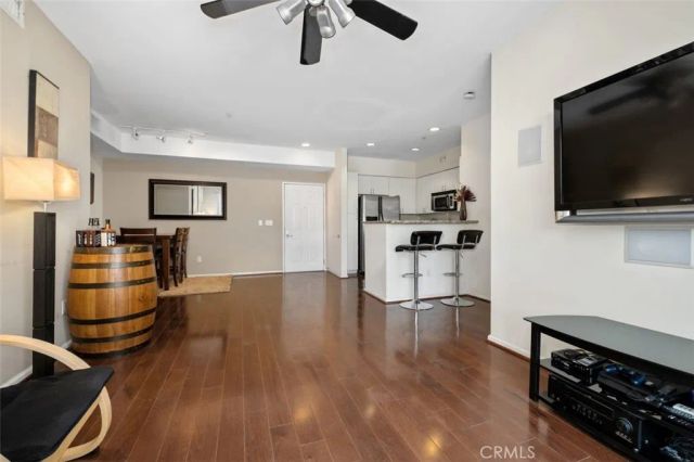 1801 E Katella 4030, Anaheim, CA 92805
