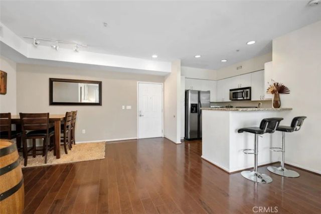 1801 E Katella 4030, Anaheim, CA 92805