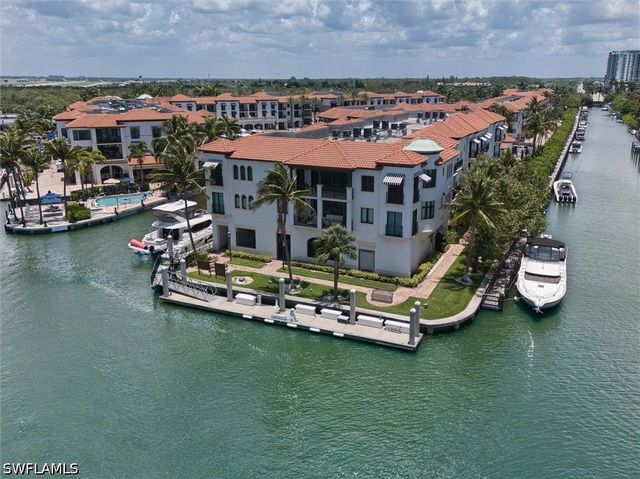 1500 5th AVE S, Naples, FL 34102