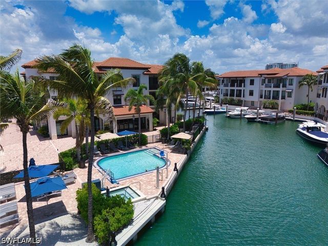 1500 5th AVE S, Naples, FL 34102