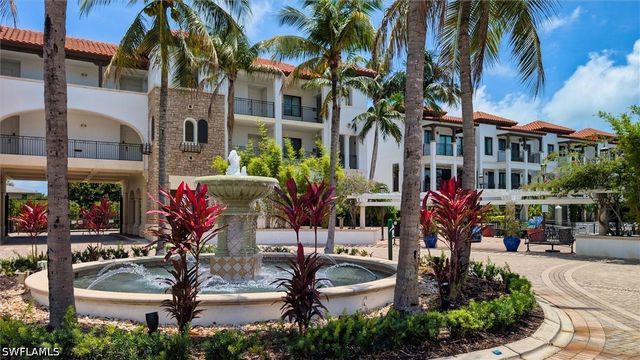 1500 5th AVE S, Naples, FL 34102