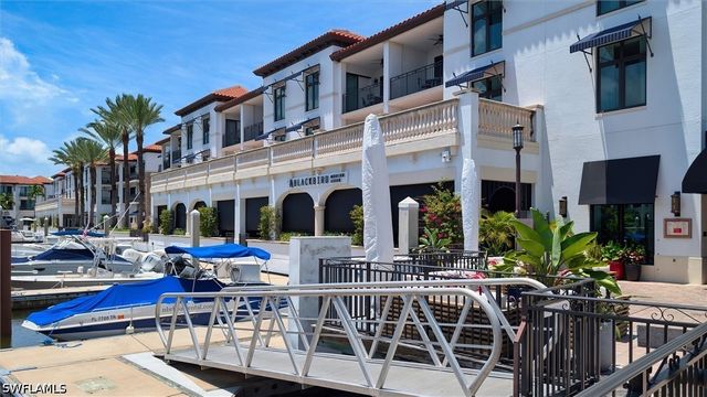 1500 5th AVE S, Naples, FL 34102