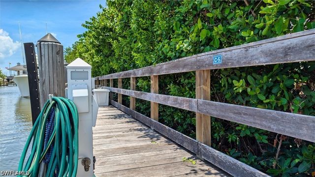 1500 5th AVE S, Naples, FL 34102