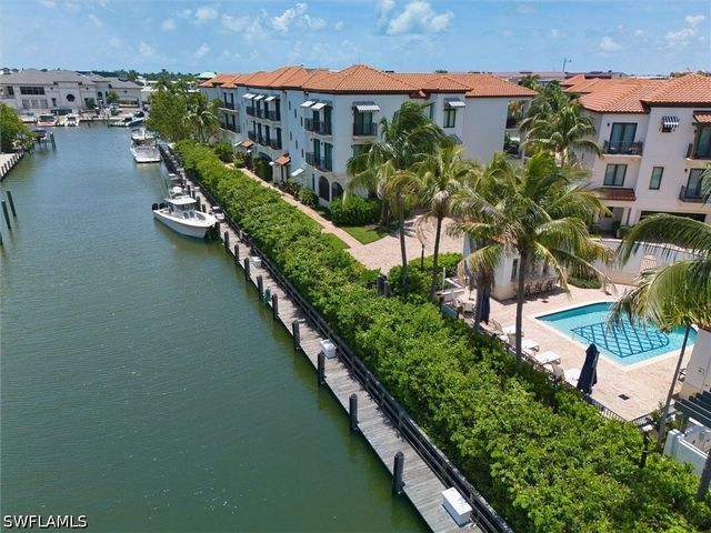 1500 5th AVE S, Naples, FL 34102