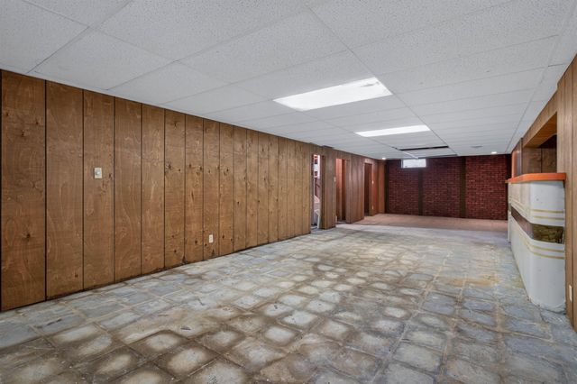 3118 Carlton Drive, Cedar Falls, IA 50613