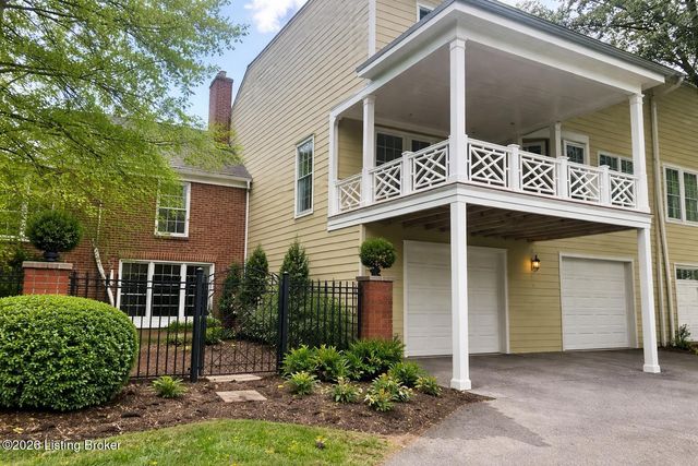 2 Brownsboro Hill Rd, Louisville, KY 40207