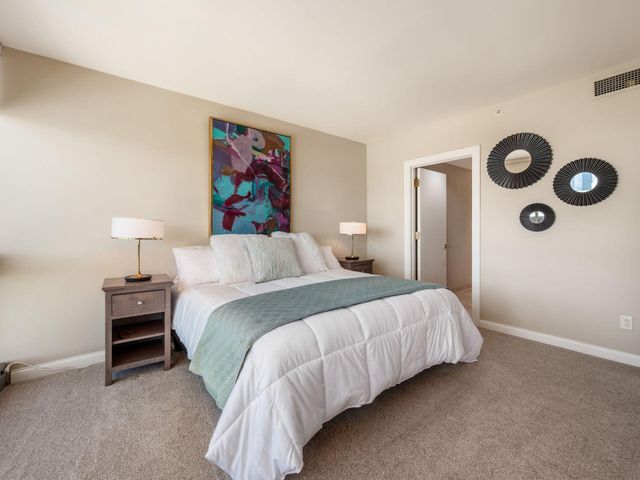 1 Miranova Place, 730, Columbus, OH 43215