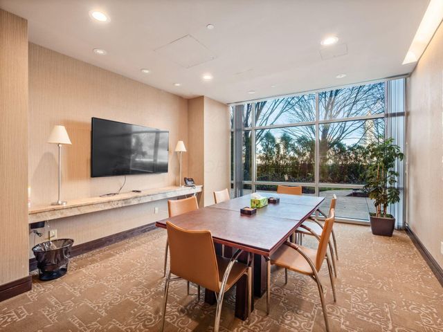 1 Miranova Place, 730, Columbus, OH 43215