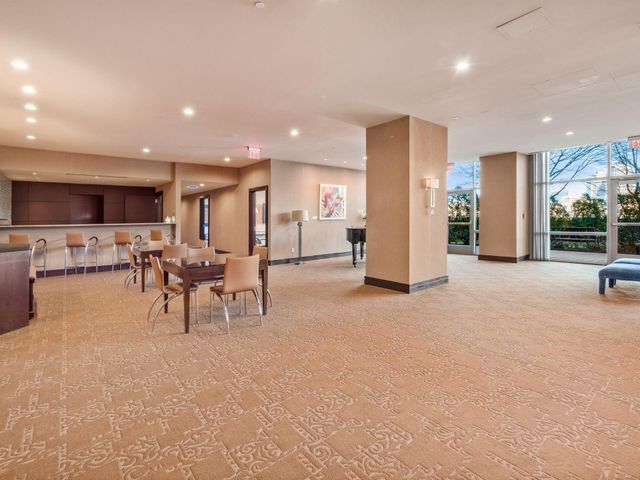 1 Miranova Place, 730, Columbus, OH 43215