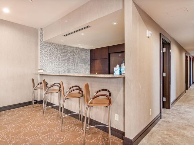 1 Miranova Place, 730, Columbus, OH 43215