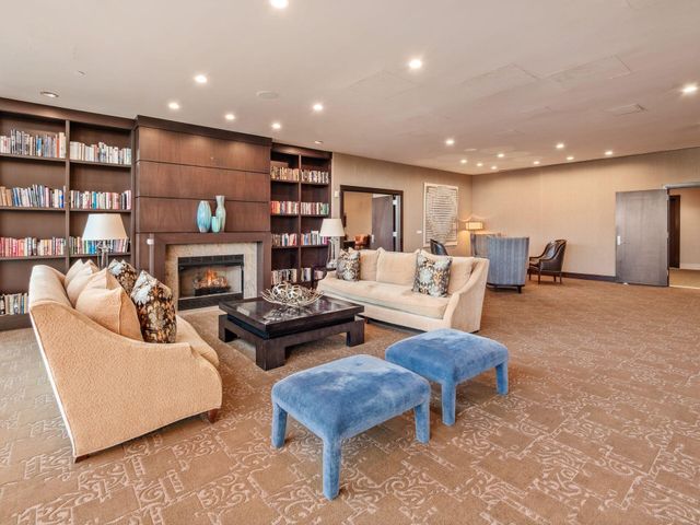 1 Miranova Place, 730, Columbus, OH 43215