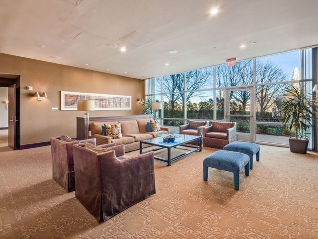 1 Miranova Place, 730, Columbus, OH 43215