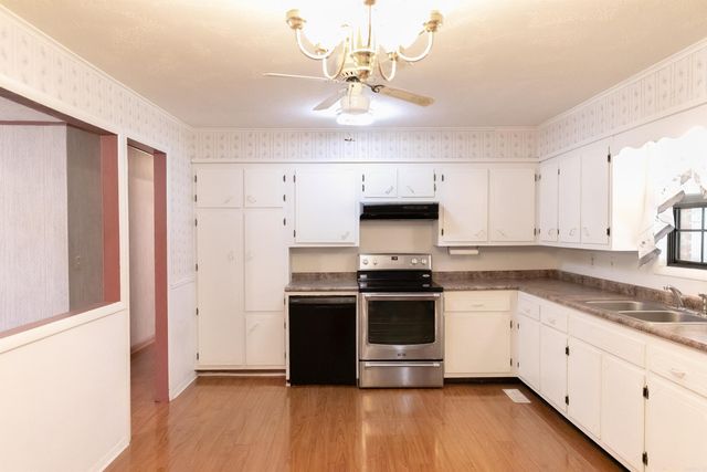 1207 W Unity Road, Paragould, AR 72450