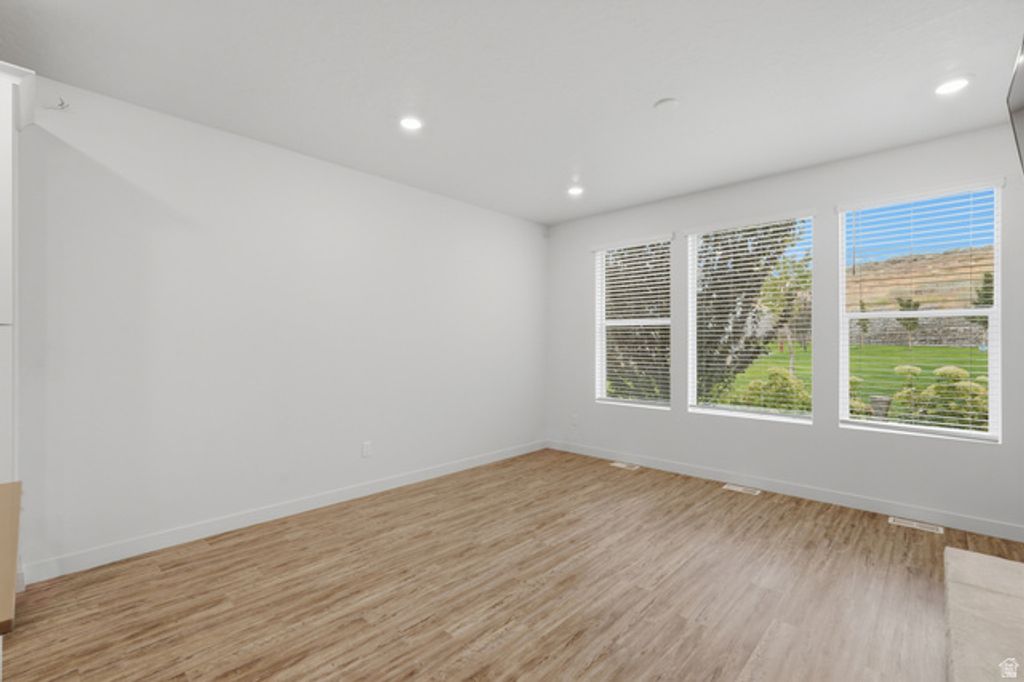 693 S GRANT LN, North Salt Lake, UT 84054 — photo 5