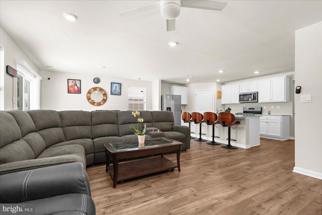 114 PETAL DR, Pottstown, PA 19464