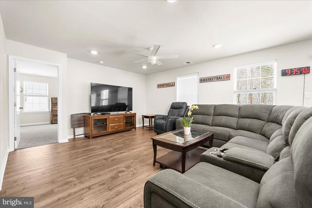 114 PETAL DR, Pottstown, PA 19464