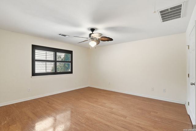 1565 Pebble Beach Road, Lakehills, TX 78063