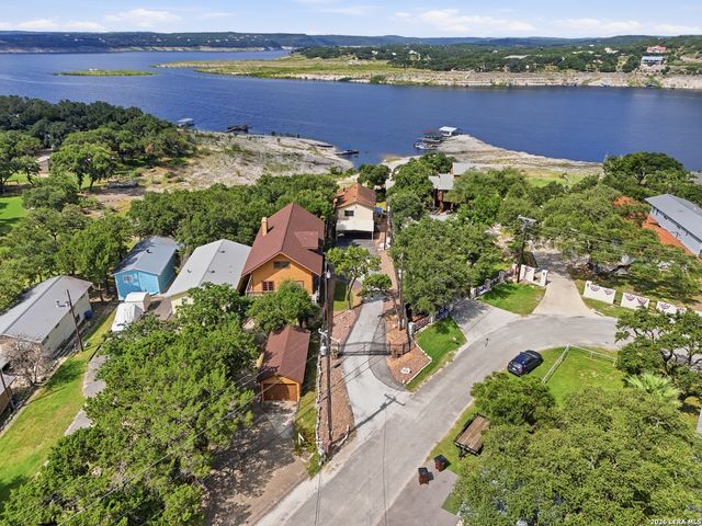 1565 Pebble Beach Road, Lakehills, TX 78063