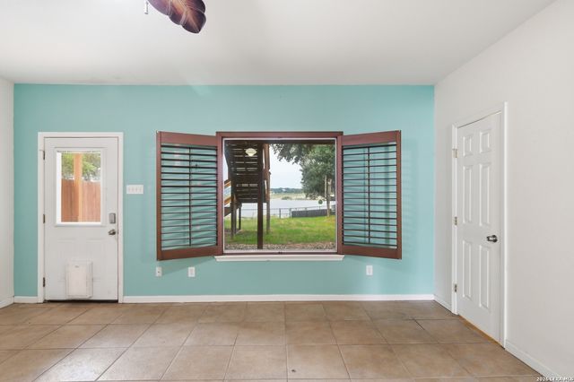 1565 Pebble Beach Road, Lakehills, TX 78063