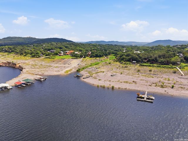 1565 Pebble Beach Road, Lakehills, TX 78063