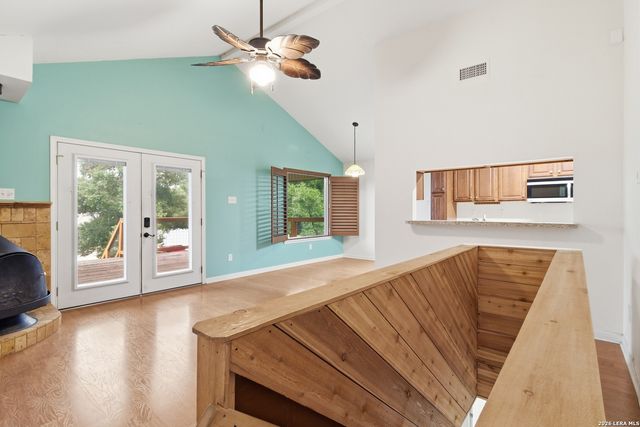 1565 Pebble Beach Road, Lakehills, TX 78063