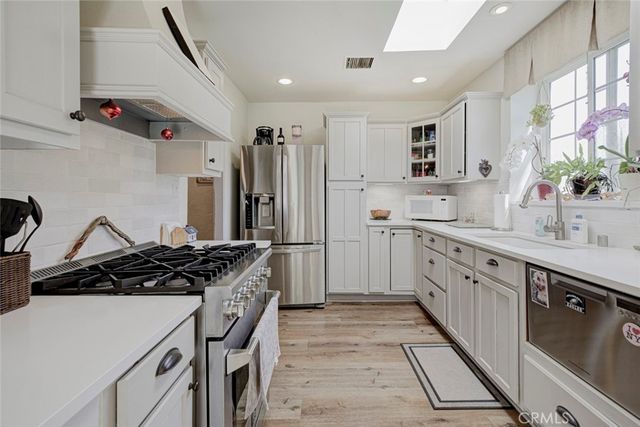 11316 Sunshine Ter, Studio City, CA 91604