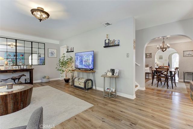 11316 Sunshine Ter, Studio City, CA 91604