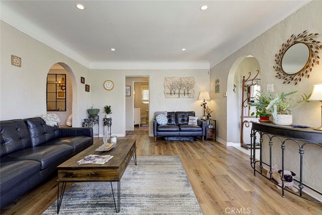 11316 Sunshine Ter, Studio City, CA 91604