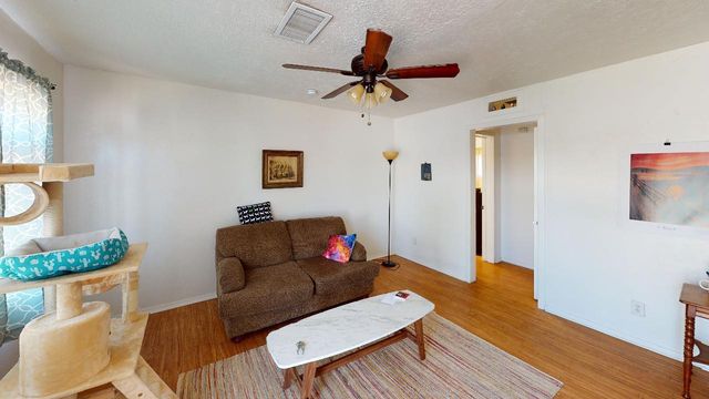 220 Princeton Drive SE, Albuquerque, NM 87106