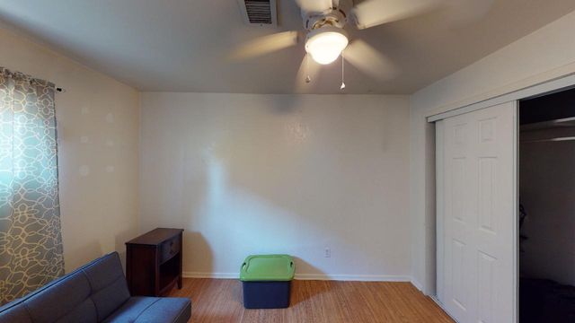 220 Princeton Drive SE, Albuquerque, NM 87106