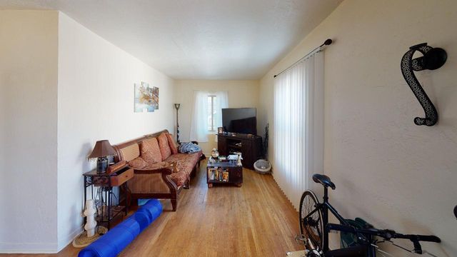 220 Princeton Drive SE, Albuquerque, NM 87106