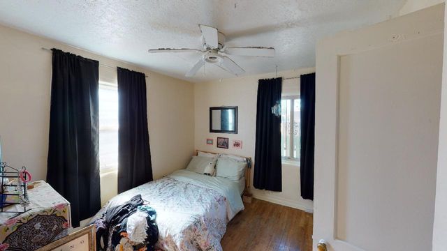 220 Princeton Drive SE, Albuquerque, NM 87106