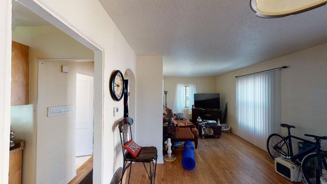 220 Princeton Drive SE, Albuquerque, NM 87106