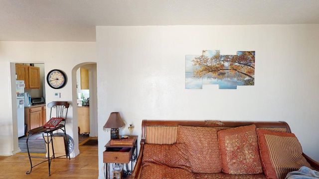 220 Princeton Drive SE, Albuquerque, NM 87106