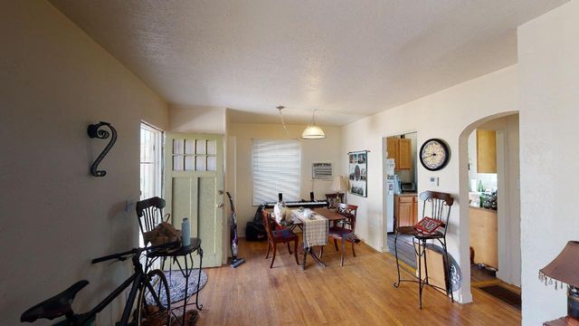 220 Princeton Drive SE, Albuquerque, NM 87106