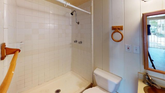 220 Princeton Drive SE, Albuquerque, NM 87106